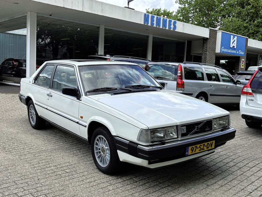 Volvo 700-Serie 780 2.8 V6 Bertone Coupé Schuifdak Overgangsregeling €120,- wegenbelasting