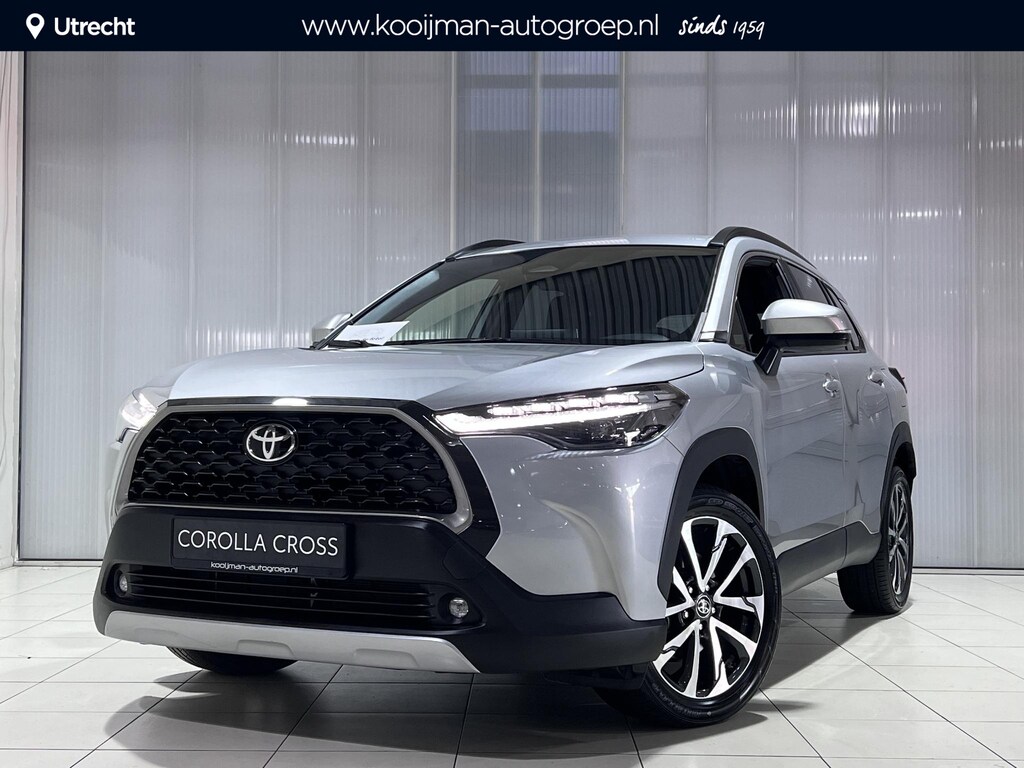 Toyota Corolla Cross Hybrid 140 Dynamic Adaptieve cruise control, navigatie Apple CarPlay/Android Auto, draadloze telefoonlader, keyless, Elektrische achterklep