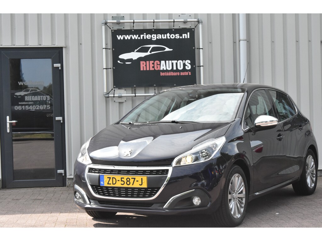 Peugeot 208 1.2 111PK GT-line B.J. 2018!!