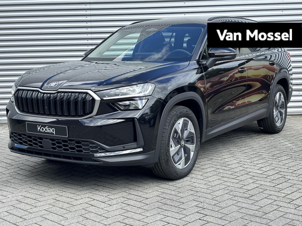 Skoda Kodiaq 1.5 TSI MHEV Business Edition 150 PK | Automaat | Matrix LED Koplampen | Navigatie | Lounge interieur | Light & View pakket | Keyless Entry | Achteruitrijcamera | Climate Control | Adaptive Cruise Control | Parkeersensoren | Elektrische achterklep | Privacy Glass | Stoelverwarming | Lichtmetalen velgen | €6.635,- Actiekorting! | PRIJS = NETTO RIJKLAAR! | Direct leverbaar! |