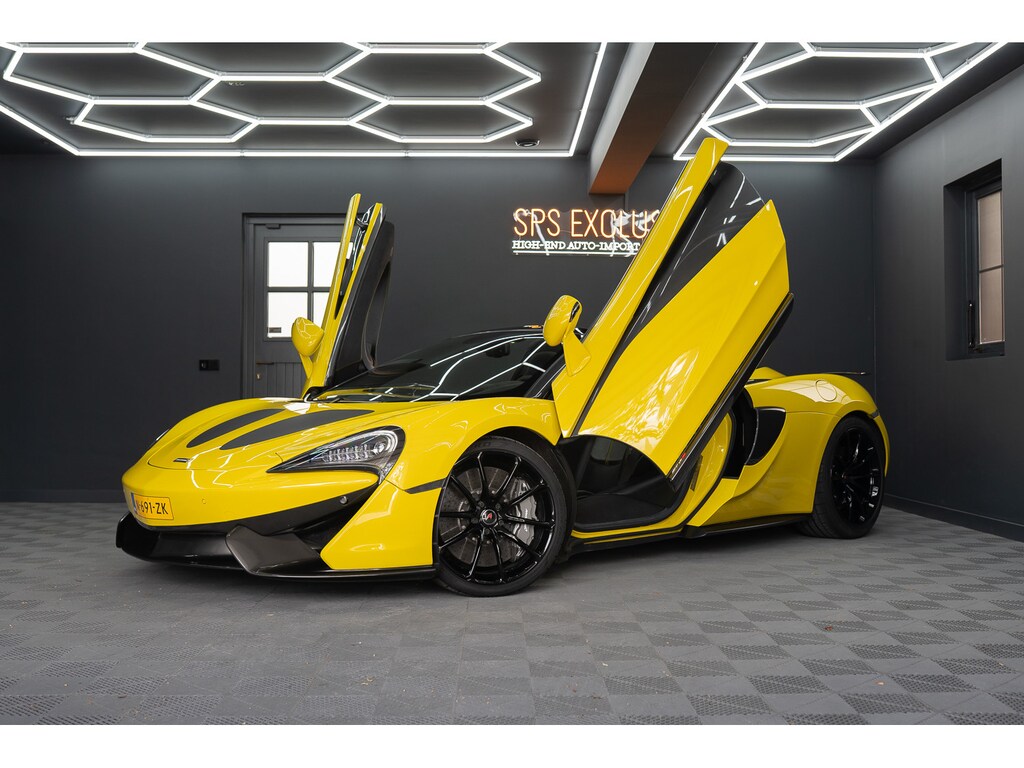 McLaren 570S 570S / Lift / Keramisch / Novitec / Elite paint / Memory / Bowers & Wilkins / Soft close / Camera / LoJack Launch Edition Spider