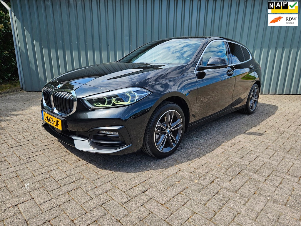 BMW 1-Serie 118i Business Sport Edition Automaat Navi Led lmv