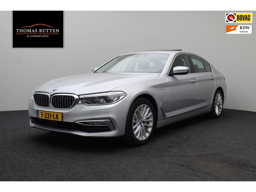 BMW 5-Serie 530e iPerformance High Executive 2018 | Schuifkantel Dak | Stoel & Stuurverwarming | Stoel Verkoeling | Carplay | Lederen Memory Stoelen | Navigatie | Adaptive Cruise Control | Onderhoudshistorie