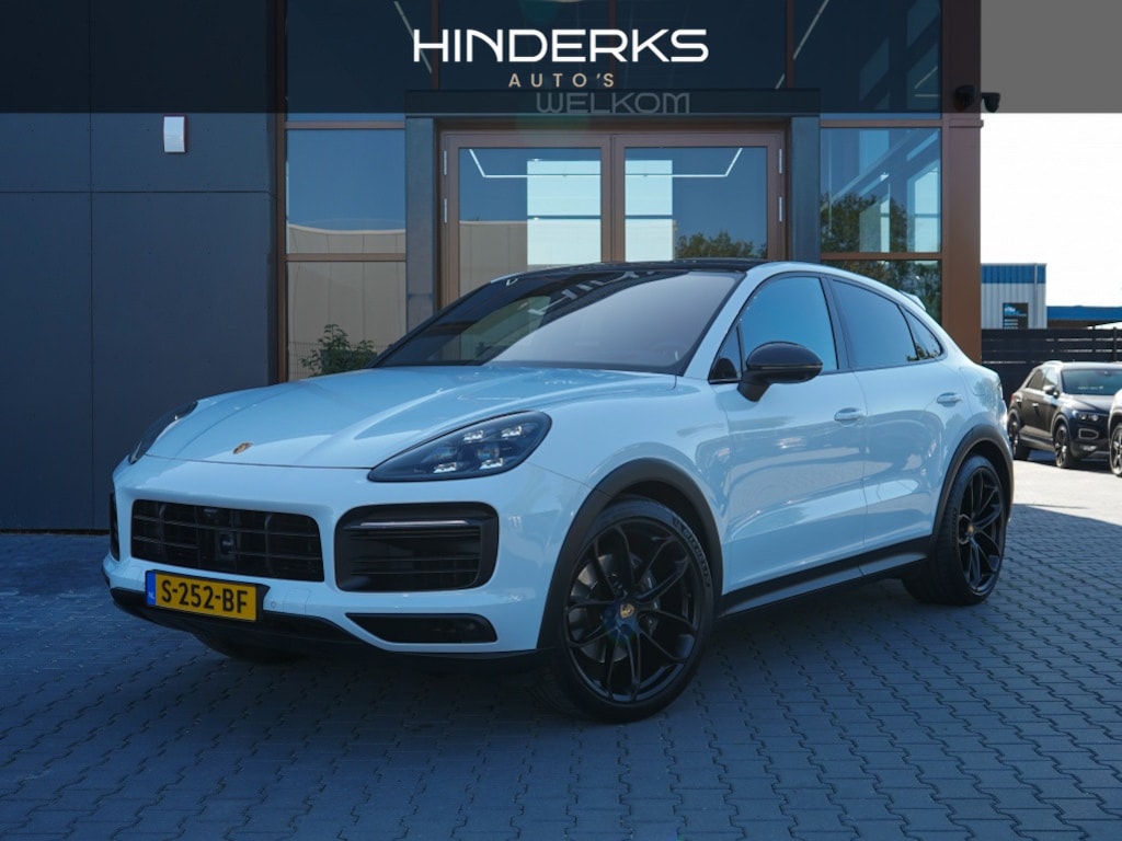 Porsche Cayenne Coupé 3.0 E-Hybrid | burmester | Sportuitlaat | Carbon Dak | Luchtvering