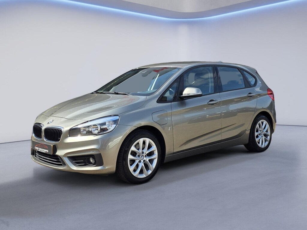 BMW 2-Serie Active Tourer 225xe iPerformance /Apple Carplay/Elektr. klep/Parkeersens./Cruise&Clima Contr./Navi/17''LMV/(MET GARANTIE*)