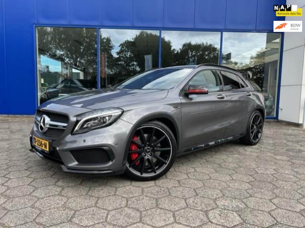 Mercedes-Benz GLA 45 AMG 4Matic Edition 1