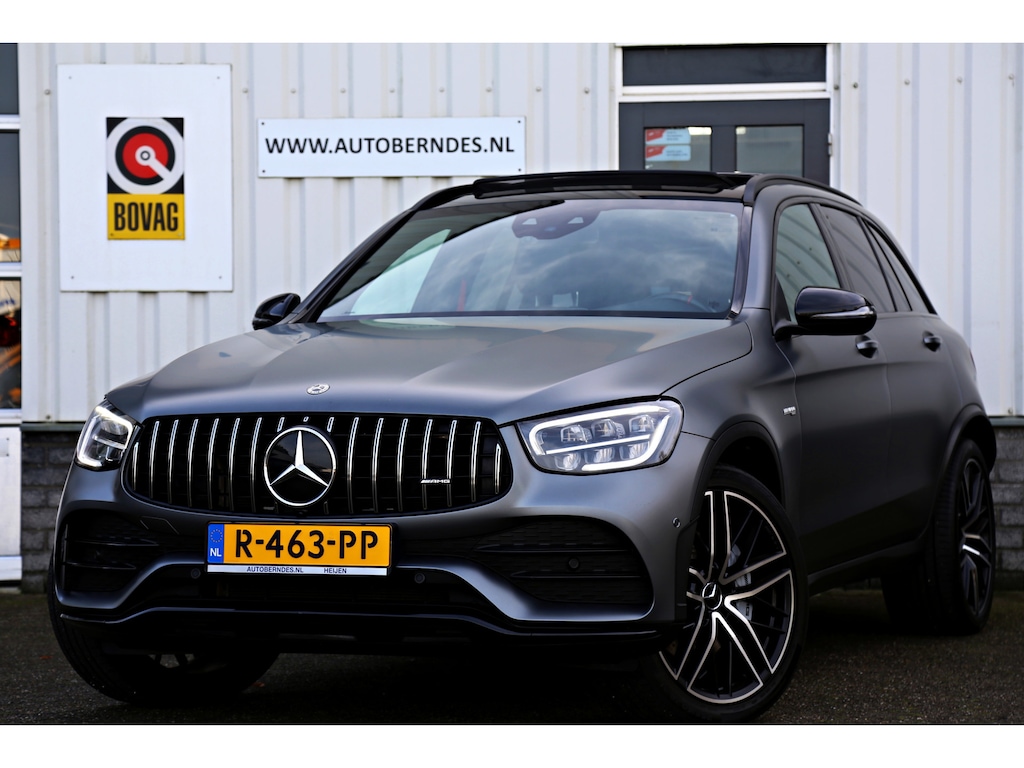 Mercedes-Benz GLC 43 AMG 390PK 4MATIC 9-G Aut.*Designo Selenitgrau Mango!*Incl. BTW*Nieuw Model*Perfect MB Onderh.*Night Pakket/Pano/Sfeerverl./Matrix LED/Elek. Trekhaak/Burmester/Apple Carplay-Android/HUD/MBUX/DAB/Camera/21 inch LM*
