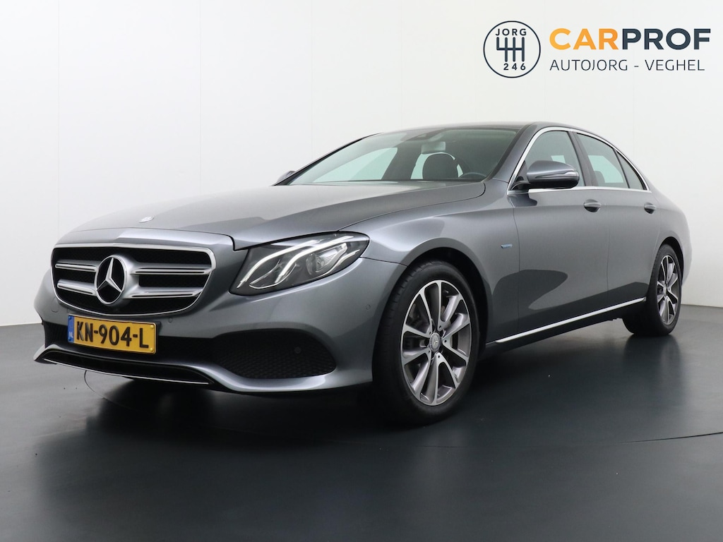 Mercedes-Benz E-klasse 350 e Avantgarde Trekhaak Widescreen Sfeer verlichting 360 Camera Luchtvering