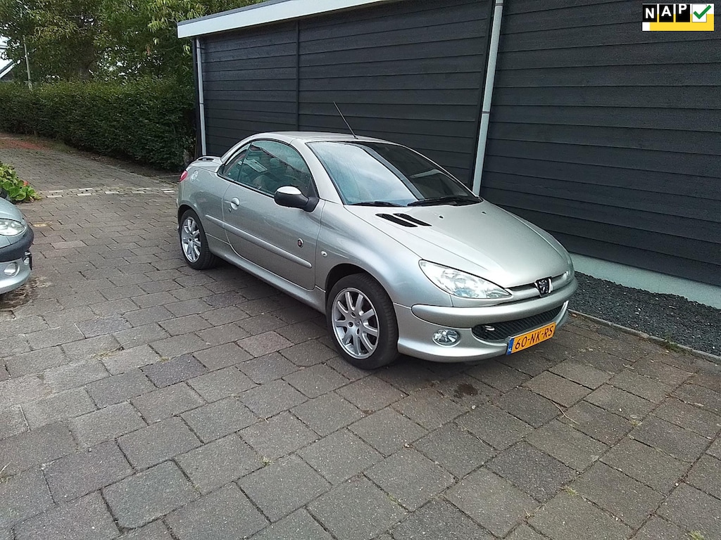 Peugeot 206 CC 1.6-16V Roland Garros airco ecc automaat