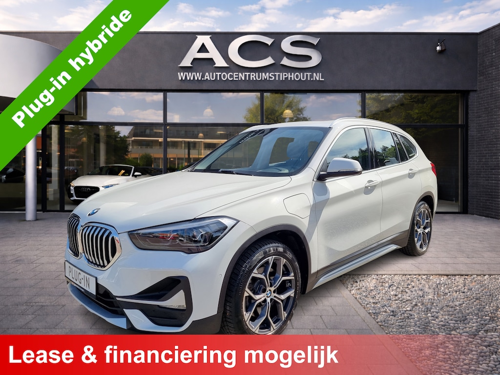 BMW X1 xDrive25e X Line | Panorama | Leder | Widescreen | Zeer nette staat! | Incl. BTW