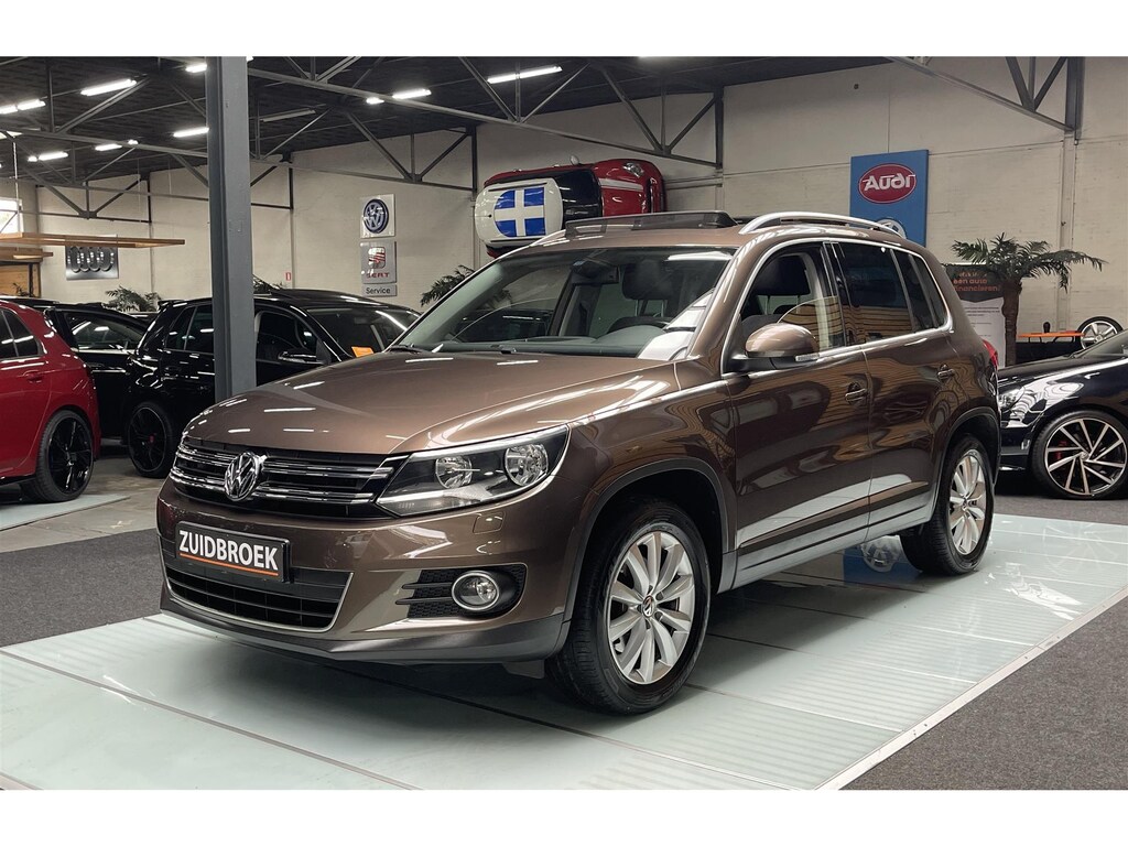 Volkswagen Tiguan 1.4 TSI PANO!! Clima!! Trekhaak!! Stoelverwarming!!