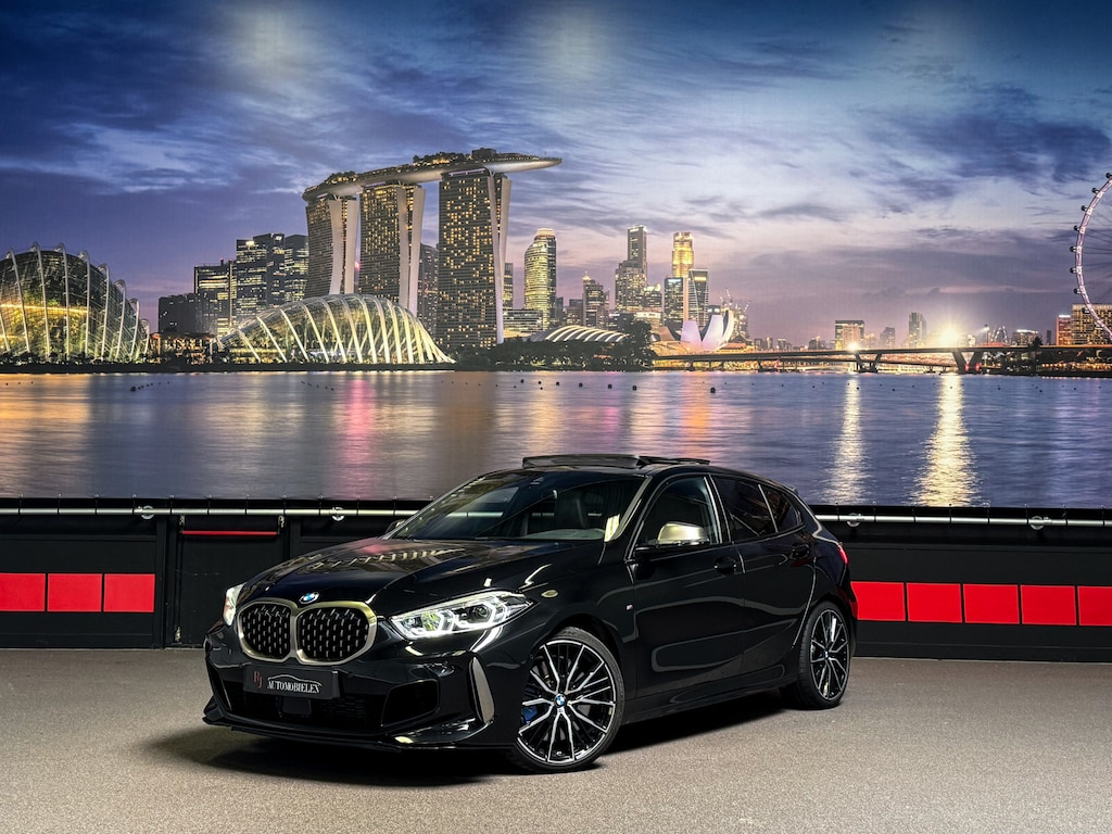 BMW 1-Serie M135i xDrive High Ex H/K|Schuifdak|Camera|Leder