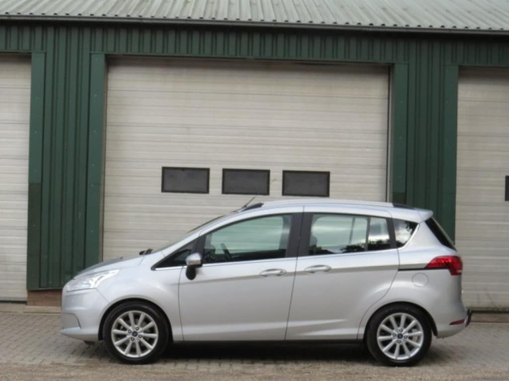 Ford B-Max 1.0 ECOB. TITANIUM