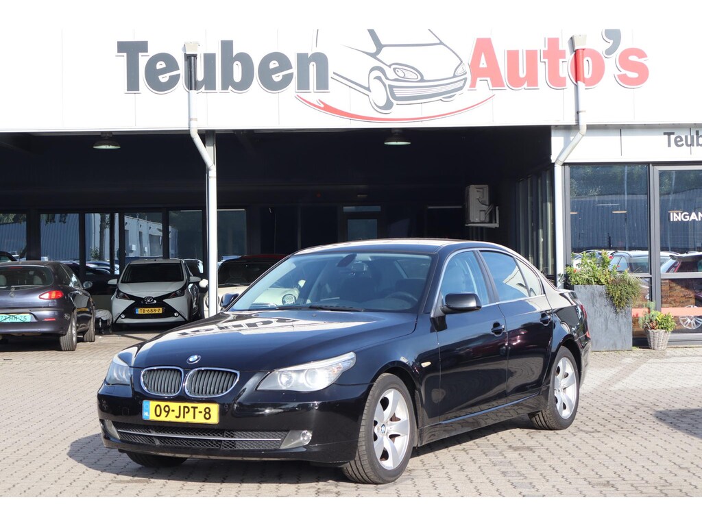 BMW 5-Serie 520i Corporate Lease Business Line Apple Carplay, Cruise control, Navigatie, Airco, Elektrische ramen