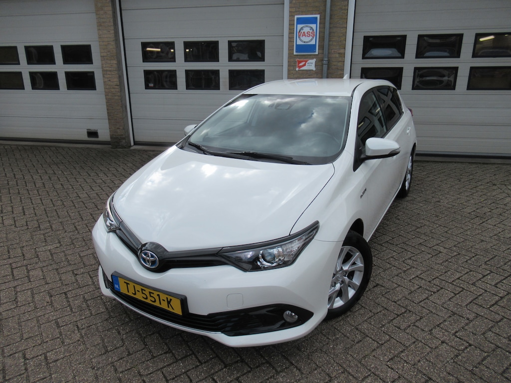 Toyota Auris 1.8 Hybrid Dynamic Go PARELMOERLAK