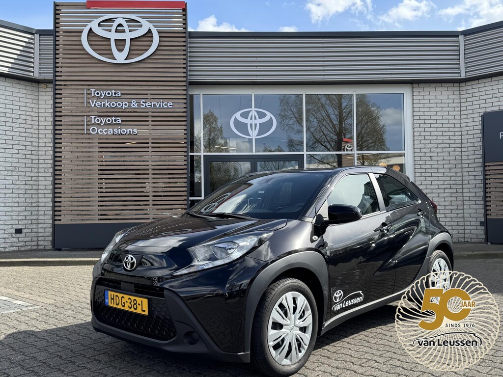 Toyota Aygo X PLAY APPLE/ANDROID AIRCO AD-CRUISE CAMERA DAB+ NL-AUTO