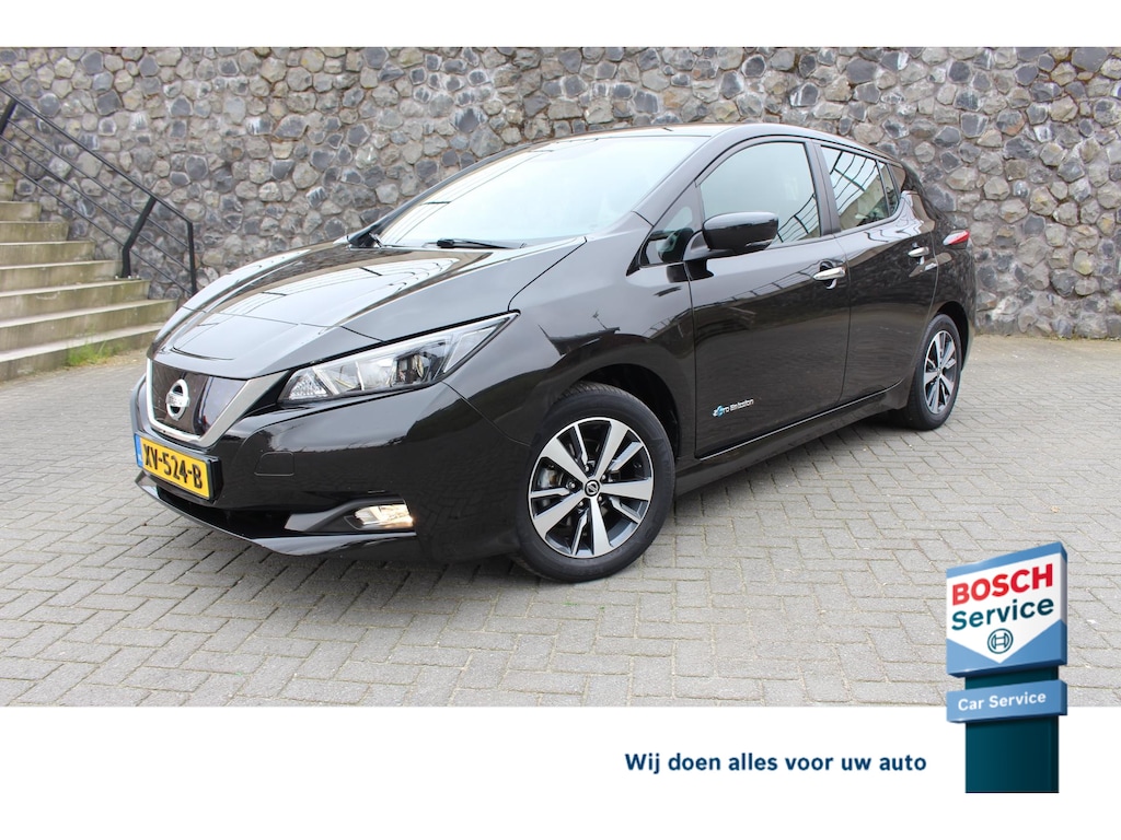 Nissan Leaf Acenta 40 kWh DAB snellader camera E pedal incl extra winter wielen set