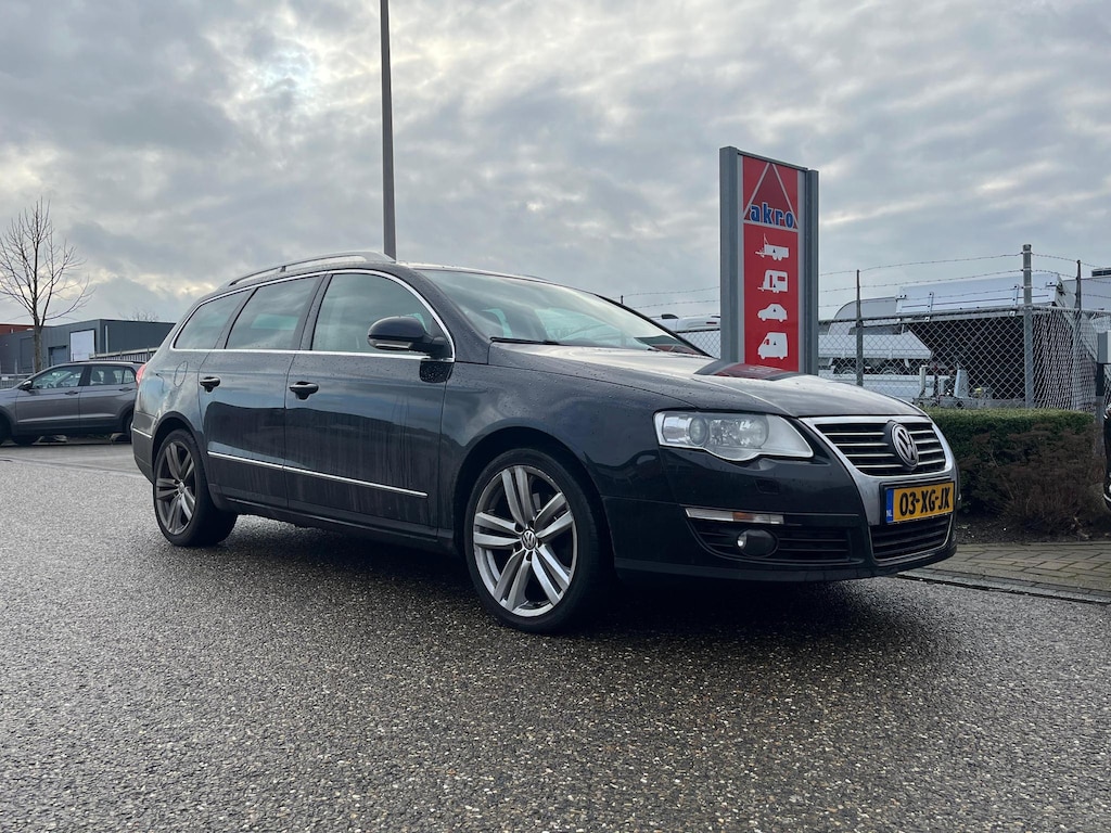 Volkswagen Passat Variant 2.0 TDI Highline | APK | Cruise Control | NAVI | Trekhaak | Leder/Alcantara | Zomer- en winterwielen | Goed onderhouden
