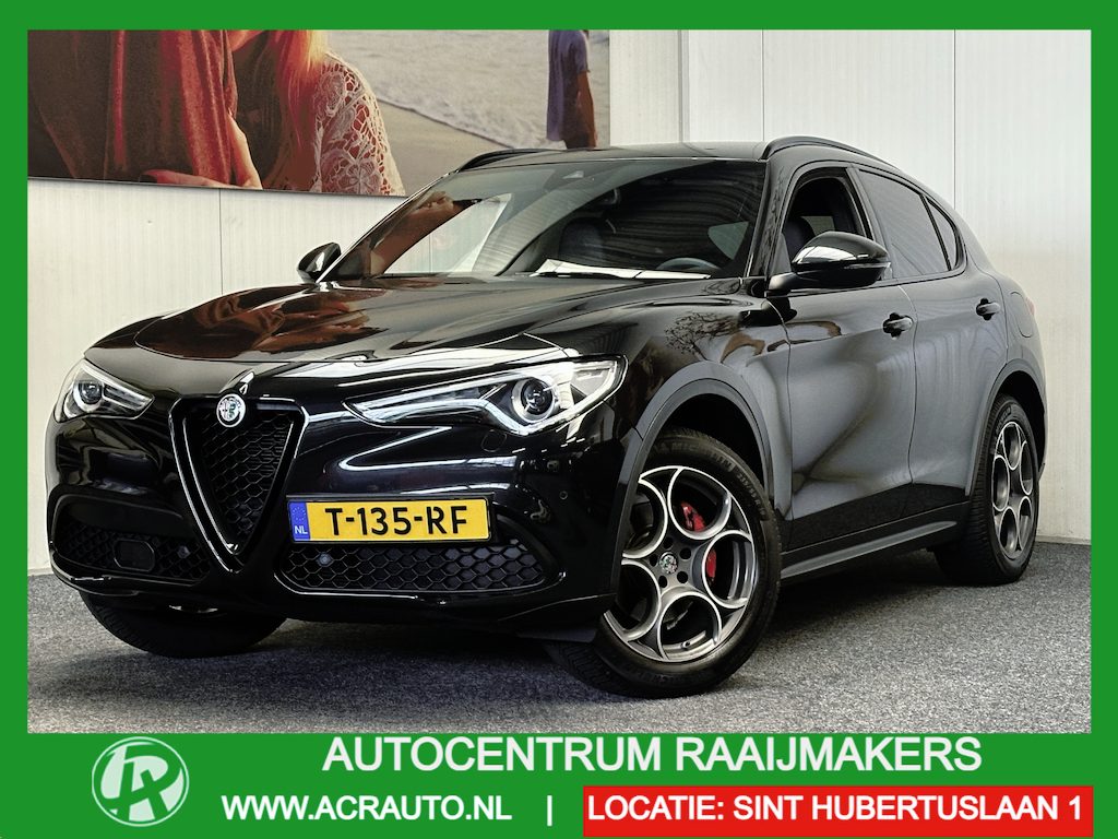 Alfa Romeo Stelvio 2.0 T AWD B-TECH AUTOMAAT ZWART LEDER NAVIGATIE ADAPTIVE CRUISE CONTROL STOEL EN STUURVERWARMING RIJSTROOKSENSOREN DODEHOEKSENSOREN ANDROID AUTO ACHTERUITRIJCAMERA AFN. TREKHAAK ZEER MOOI !!