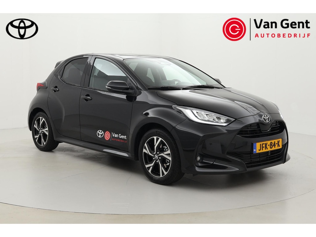 Toyota Yaris 1.5 Hybrid 115 Dynamic | Apple Carplay / Android Auto | Dodehoek detectie | Parkeersensoren voor/achter | Stoel-/stuurverwarming | Adaptive Cruise | Clima | Keyless | Camera | 16 inch