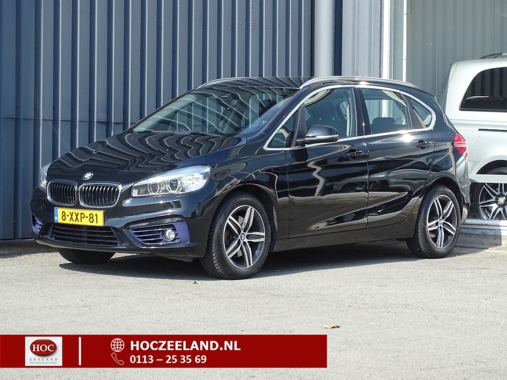 BMW 2-Serie Active Tourer 218i Executive | Stoelverwarming | Navi | Bluetooth | 17"