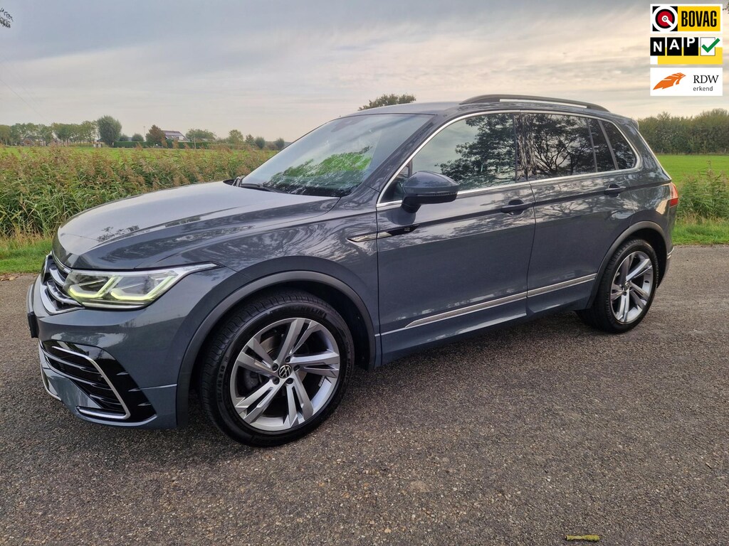 Volkswagen Tiguan 1.5 TSI R-Line, trekhaak, 1e eigenaar