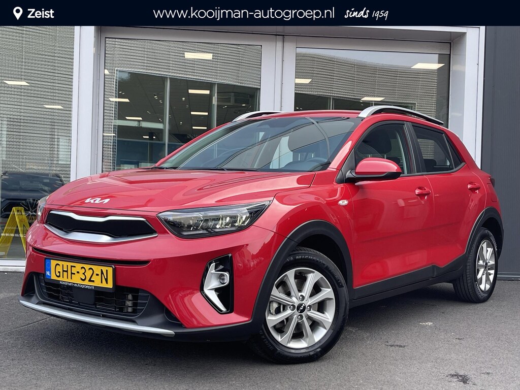 Kia Stonic 1.0 T-GDi MHEV DynamicLine Navigatie | Apple Carplay / Android Auto | Cruise control | Airconditioning | LM Velgen