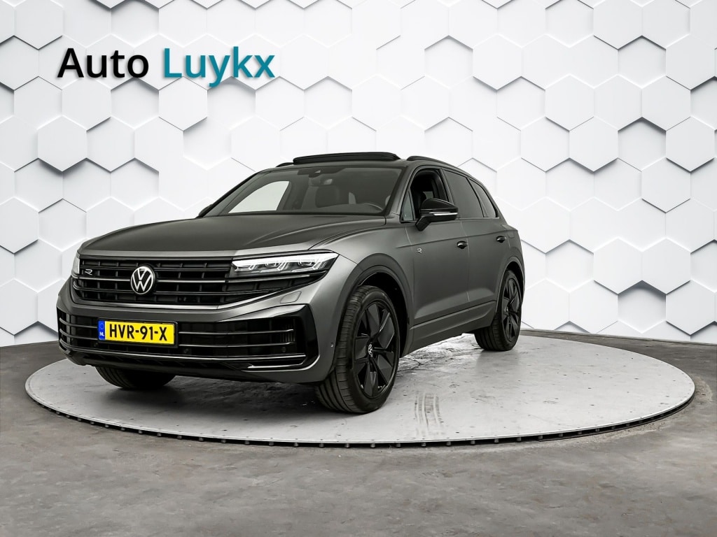 Volkswagen Touareg R 3.0 TSi eHybrid 4M 462 PK | Panoramadak | Luchtvering | Trekhaak