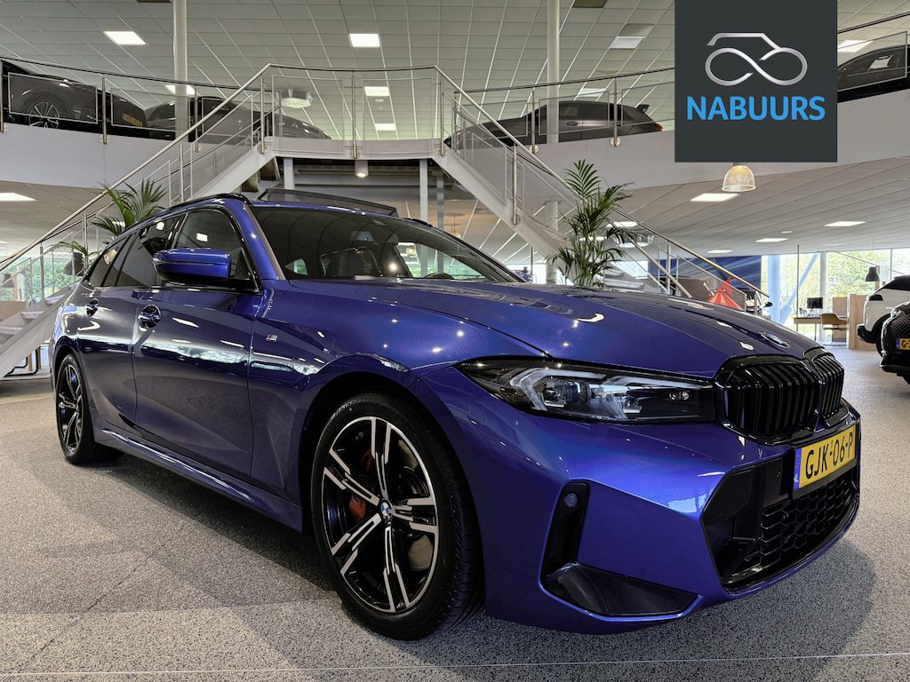 BMW 3-Serie Touring 330i M Sportpakket Pro, NL Auto, Panoramadak, H&K