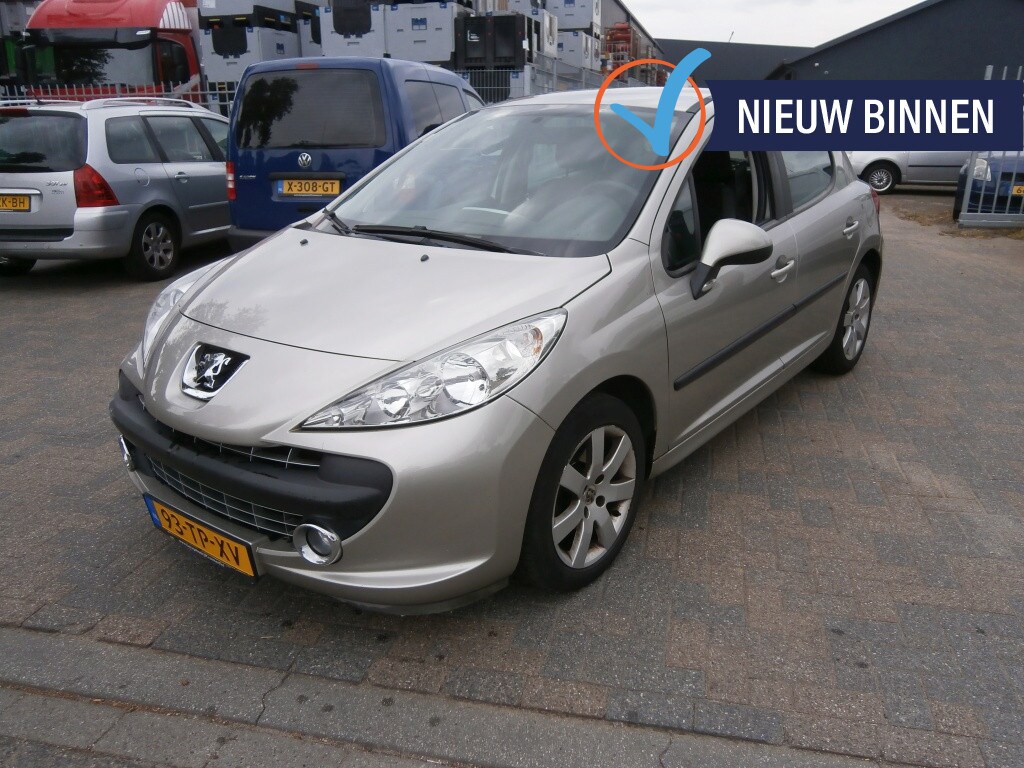Peugeot 207 1.4-16V Color-line