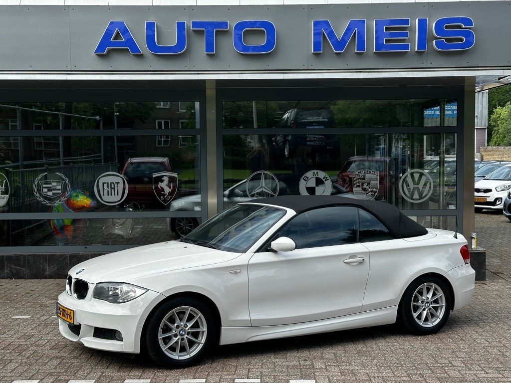 BMW 1-Serie 118I Cabrio Automaat Leder Climate Control Trekhaak