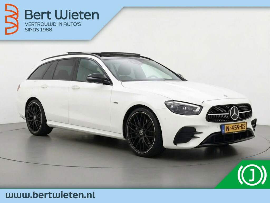 Mercedes-Benz E-klasse Estate 300 AMG | Plug in Hybride | Stoelverwarming | Trekhaak | Panoram