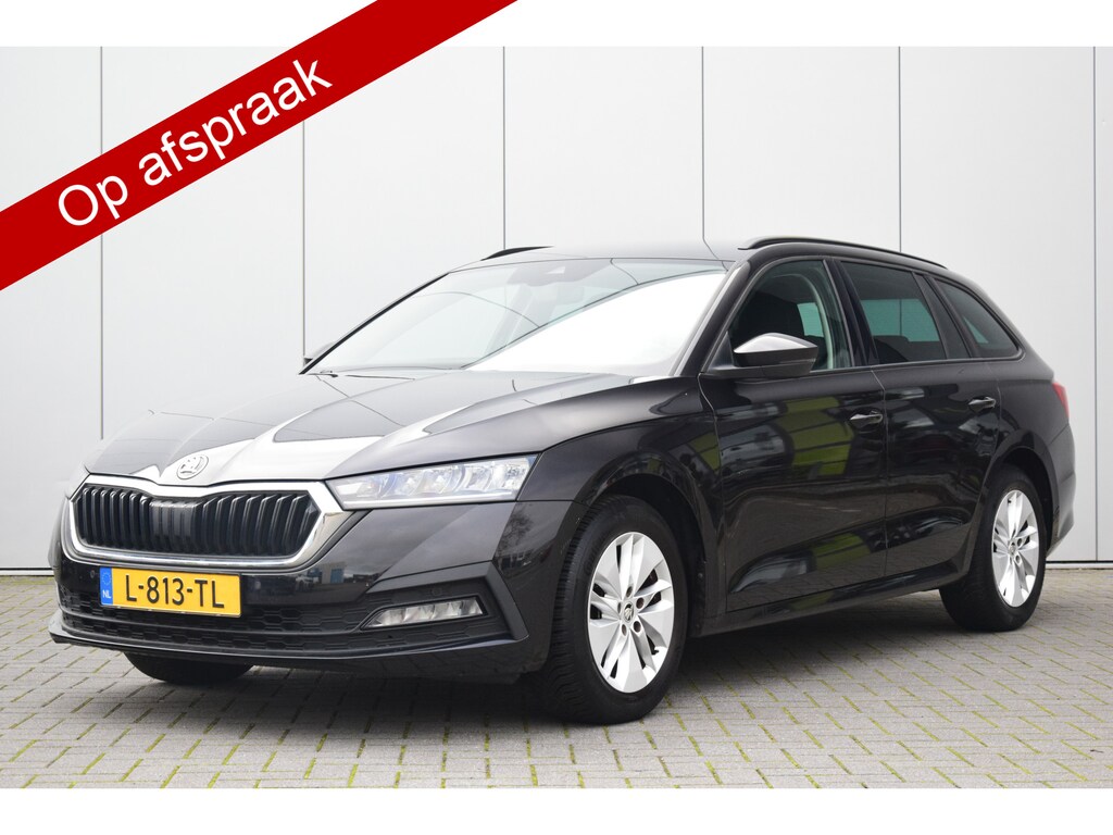 Skoda Octavia Combi 1.0 TSI Business Edition Priv/Glass Navi/Carplay Digi/Cockpit Led Pdc
