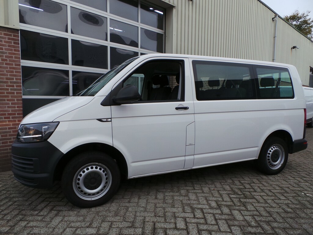 Volkswagen Transporter Kombi 2.0 TDI L1H1 9 personenbus Airco, NAP 18,950ex btw