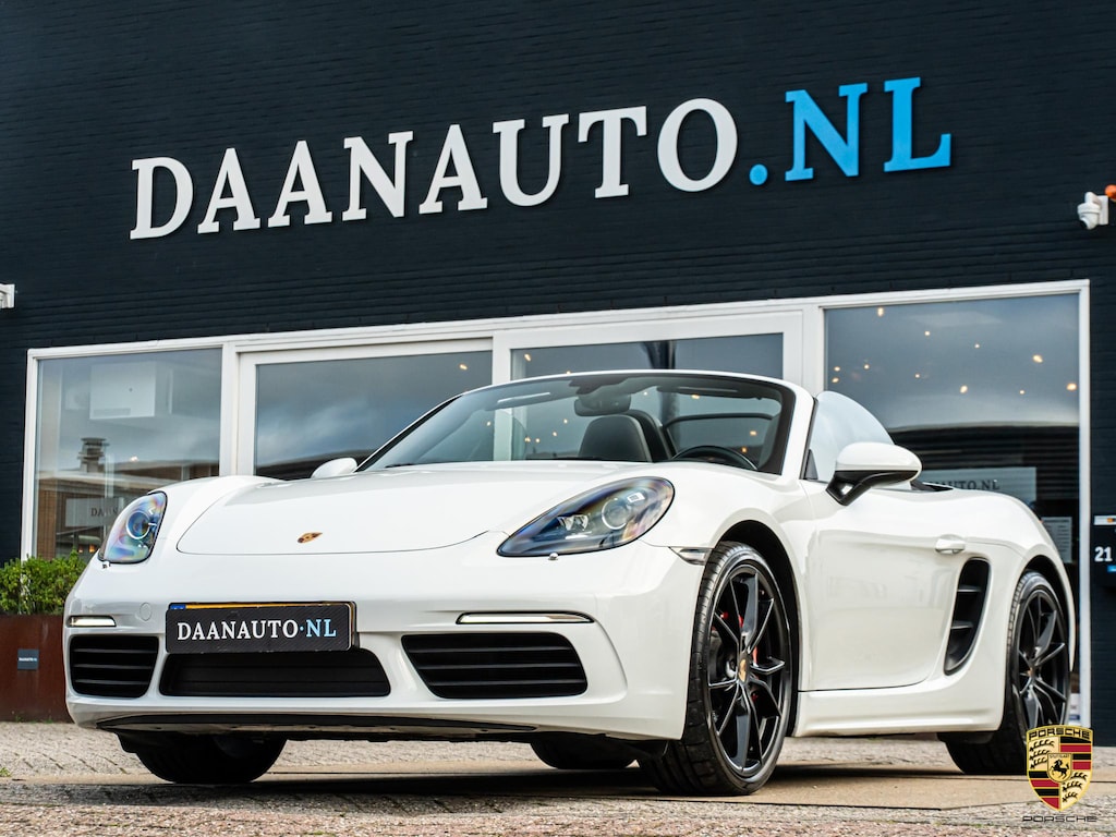 Porsche 718 Boxster 2.0 Porsche Approved Apple CarPlay PDLS