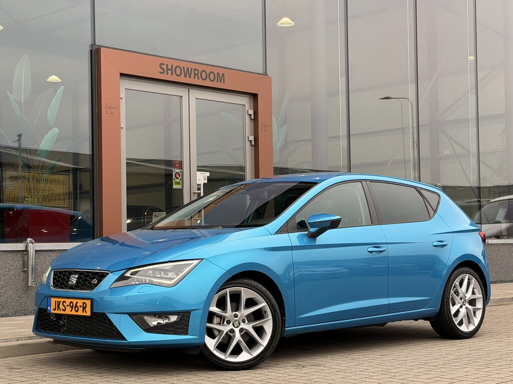 SEAT Leon 2.0 TDI FR | LED | Navi | Cruise | DAB | Stoelverwarming | Bluetooth | Parkeersensoren |