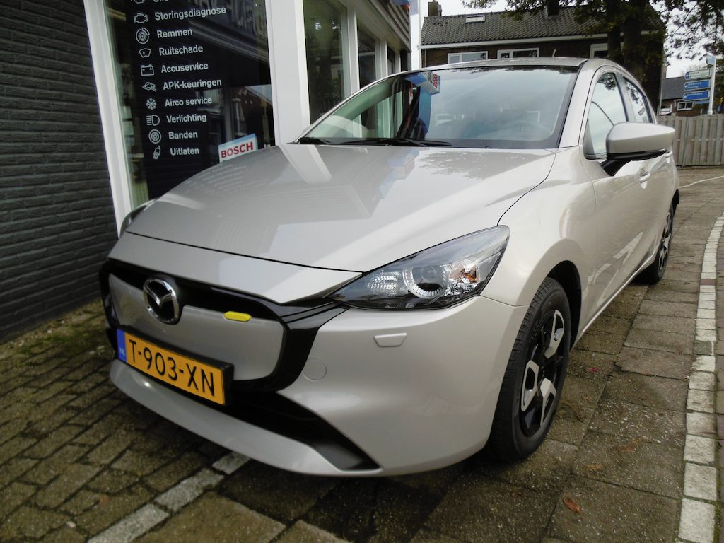 Mazda 2 1.5 SkyActiv-G 90 Centre-Line 12 maanden Bovag garantie carplay/android automaat