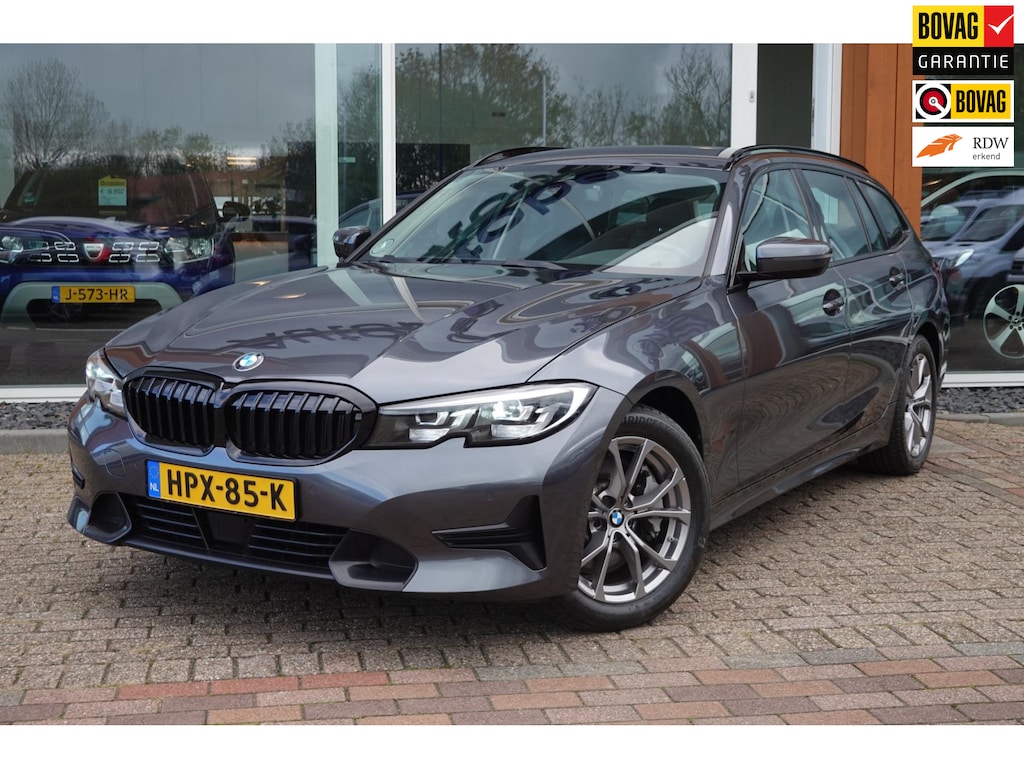 BMW 3-Serie Touring 330i Business Edition Plus