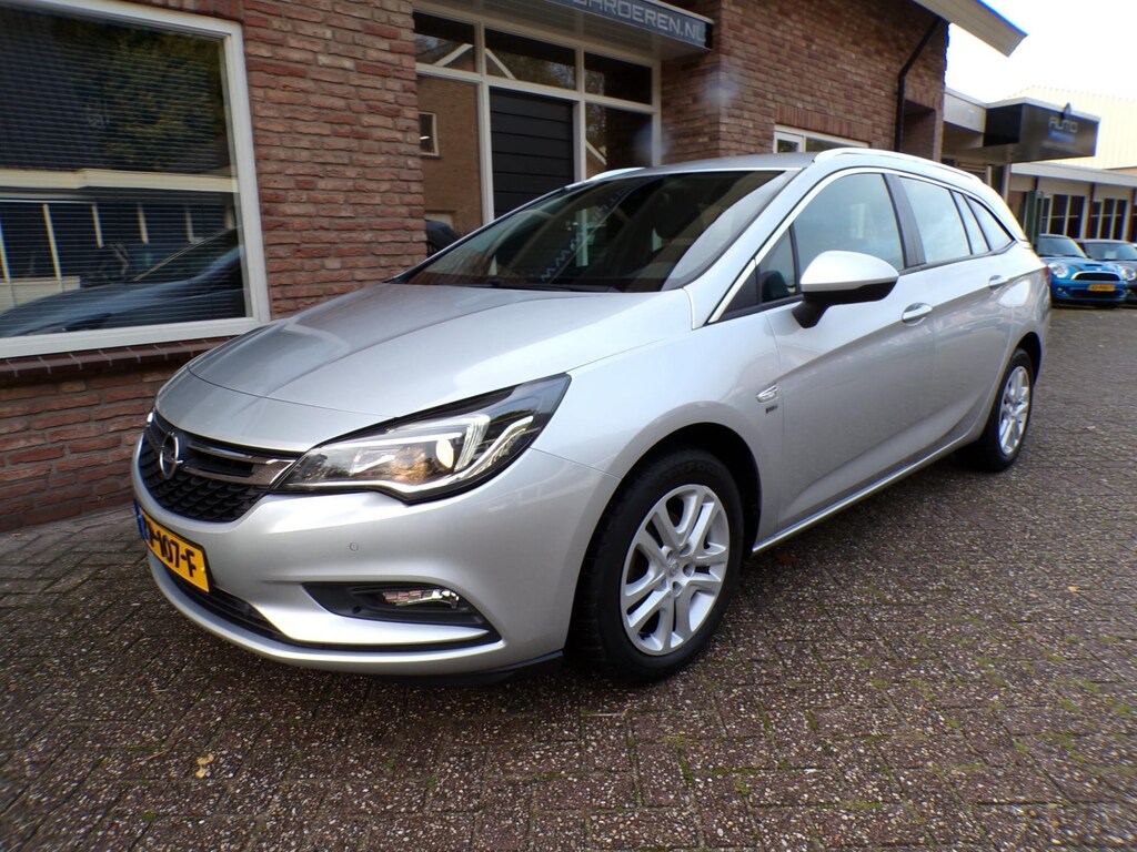 Opel Astra Sports Tourer 1.0 Business+ Airco / Navi