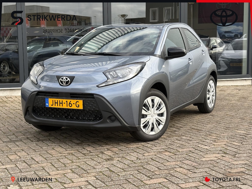 Toyota Aygo X 1.0 VVT-i MT Play