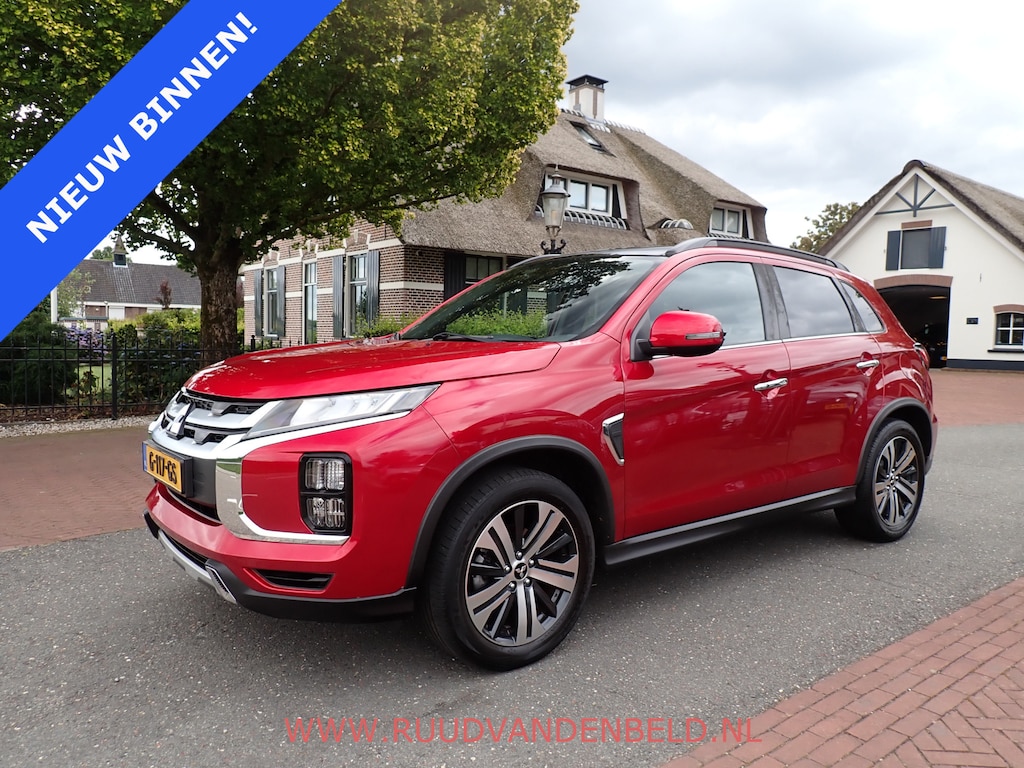 Mitsubishi ASX 2.0 Instyle PANODAK/SPORTLEER/CAMERA/NAVI/CARPLAY