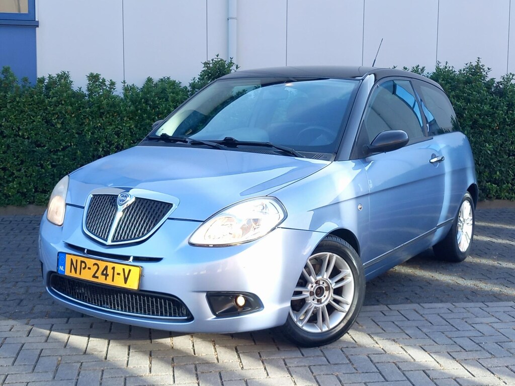 Lancia Ypsilon 1.2 Argento Airco