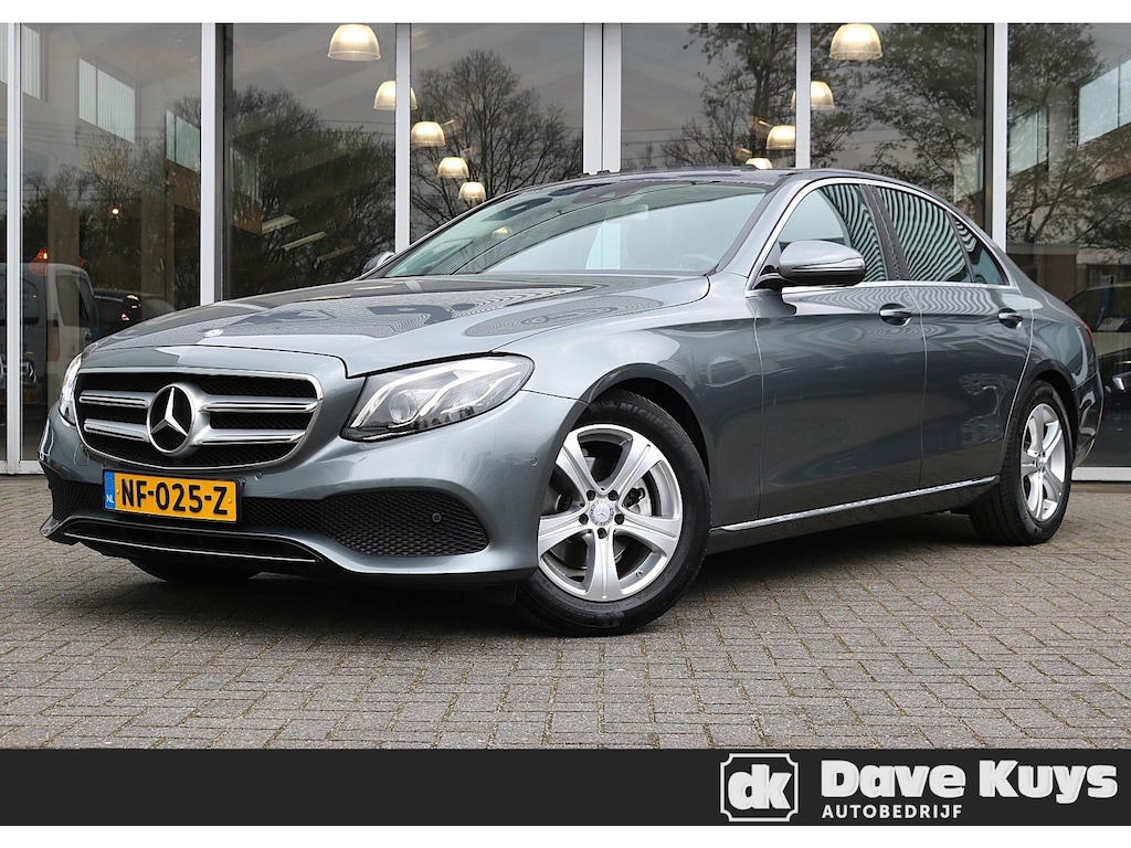 Mercedes-Benz E-klasse 200 Avantgarde | Widescreen | Schuifdak | Sfeerverlichting