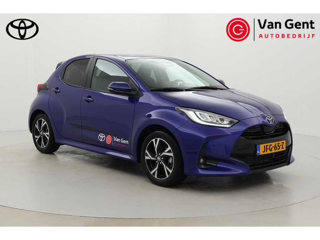 Toyota Yaris 1.5 Hybrid 115 Dynamic | Dodehoek detectie | Apple Carplay / Android Auto | Parkeersensoren voor/achter | Stoelverwarming | Keyless | Adaptive Cruise | Clima | Camera | LED | 16 inch