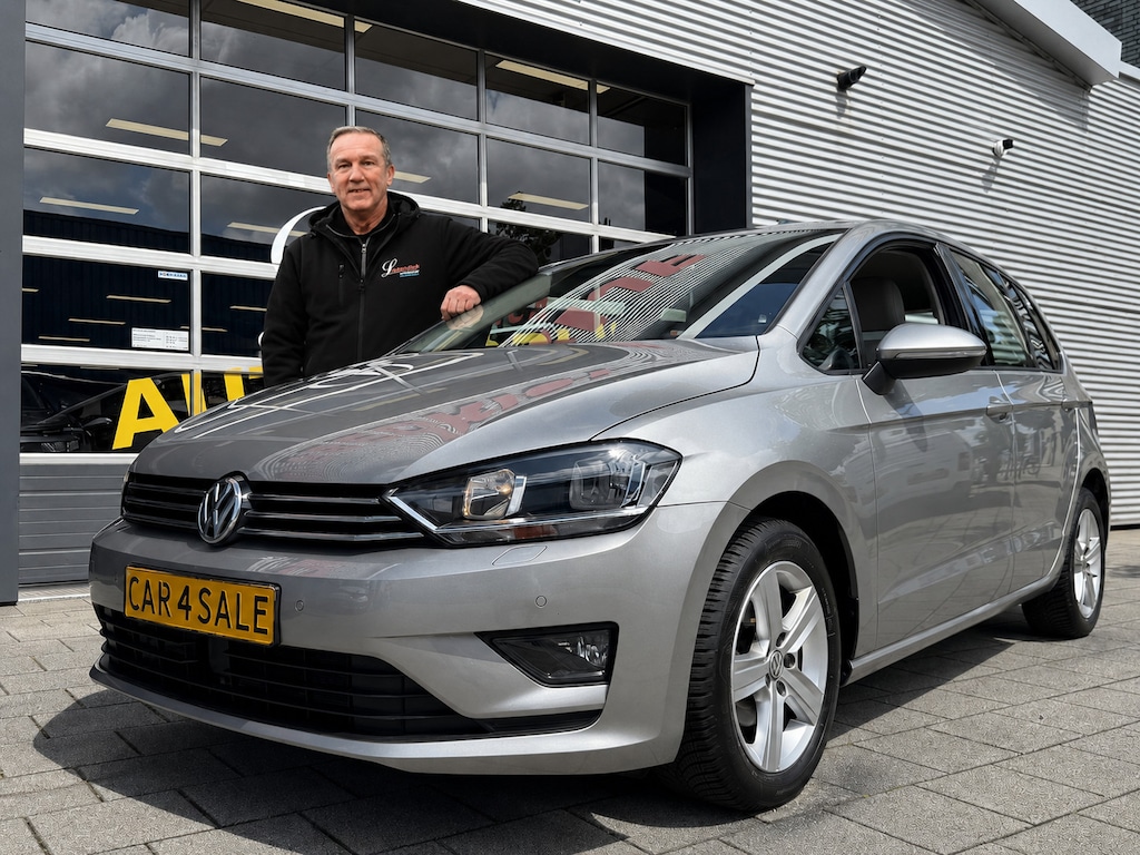 Volkswagen Golf Sportsvan 1.2 TSI Sound BlueMotion Navigatie / Apple CarPlay I Airco I PDC I Sport velgen I Dealer onderhouden