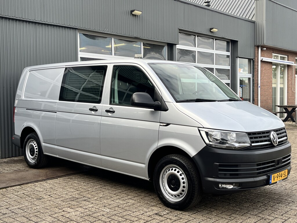 Volkswagen Transporter 2.0 TSI L2H1 Benzine Dubbele Schuifdeur Airco Cruise controle Bpm vrij Trekhaak Klep achter Omvormer Kastinrichting Standkachel Euro 6 Benzine Ideaal voor ombouw naar Camper !!