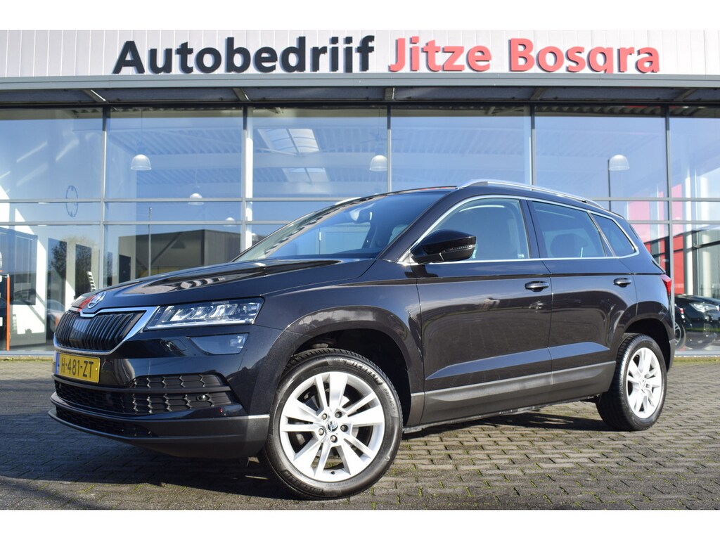 Skoda Karoq 1.5 TSi Business Edition LED | Sportstoelen | Carplay | Keyless | Camera | 17 Inch LMV