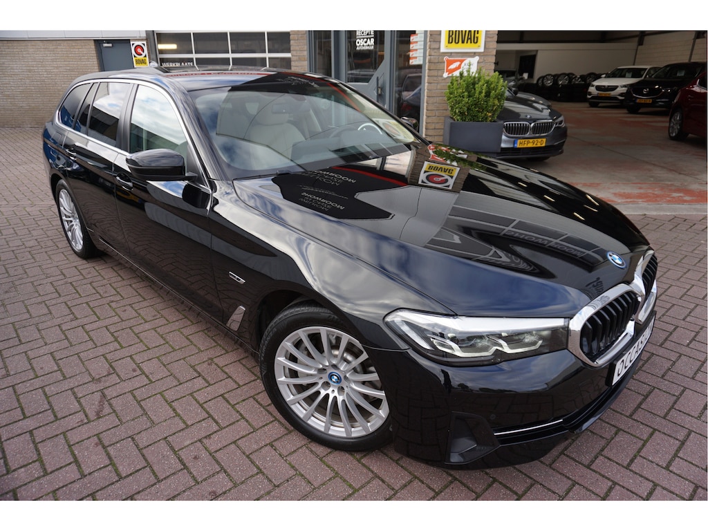 BMW 5-Serie Touring 530e Business Edition Plus Sensatec