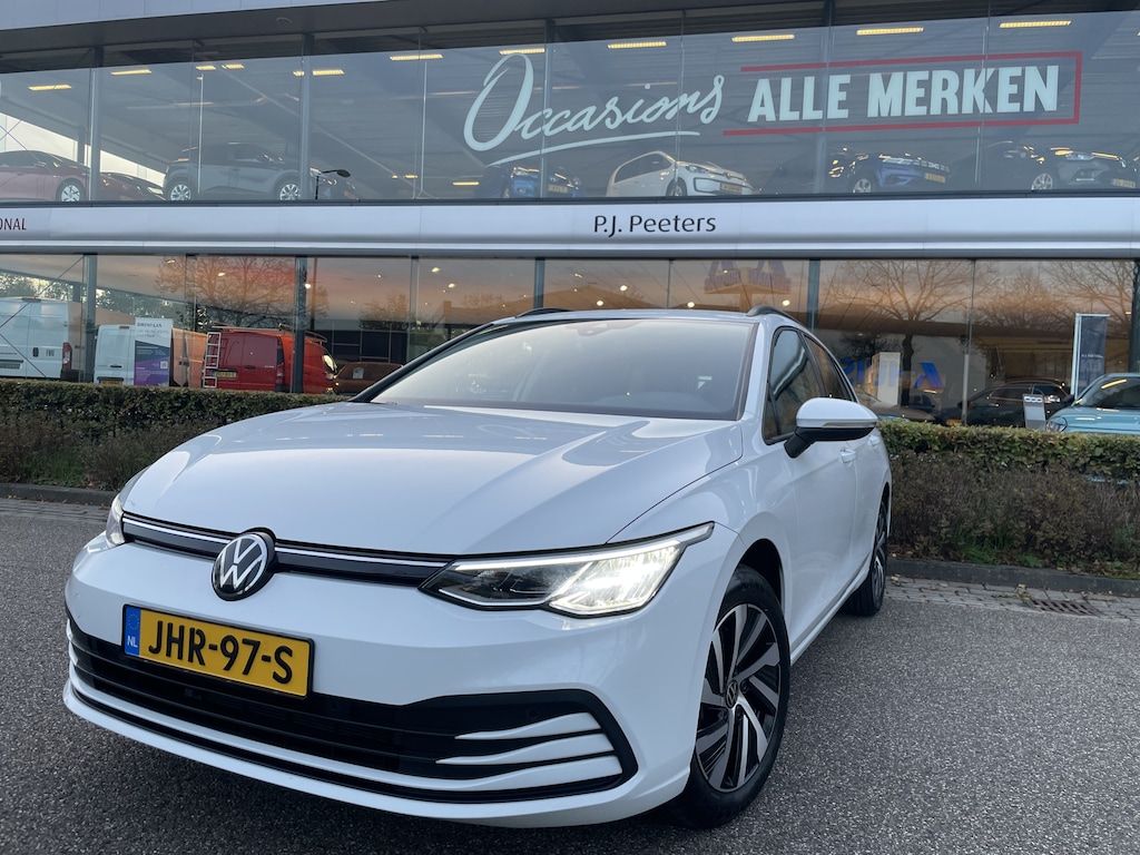 Volkswagen Golf Variant 2.0 TDI Life Business Full options met o.a. Climate control - Cruise control adaptive - Bluetooth/Apple carplay/Android auto - Navigatie full map - Stoelverwarming en Elektrisch verstelbaar met massage functie - P