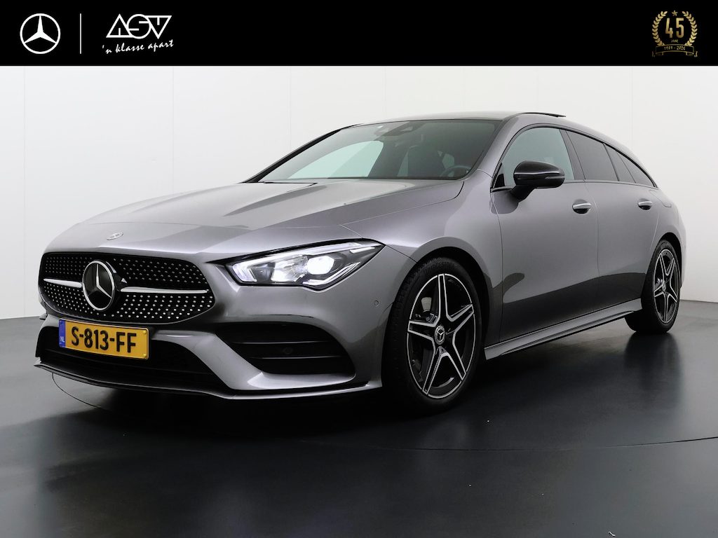 Mercedes-Benz CLA Shooting Brake 180 AMG Line | Panorama - Schuifdak | Sfeerverlichting | Distronic Cruise Control | DAB+ Radio | Achteruitrij Camera